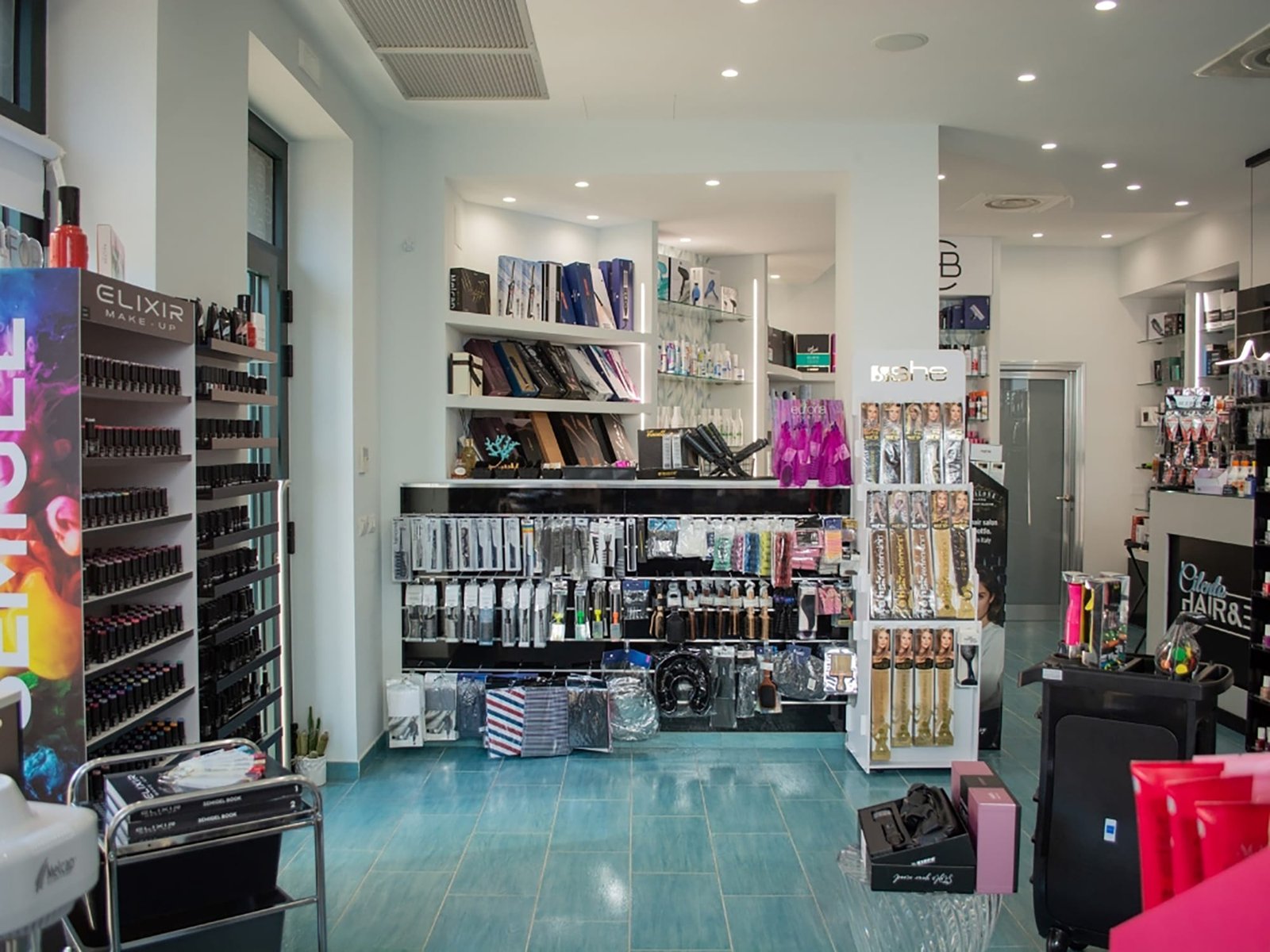 Store Cilento Hair and Beauty Shop — vista panoramica